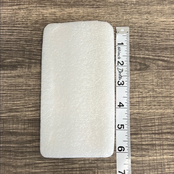 Wilo The Label Black Hydration Bag with Cell Phone/Keys Pocket - Picture 11 of 13